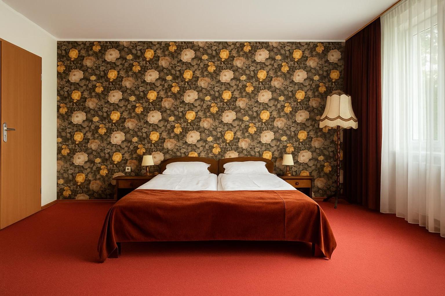 Hotel Metro Клодзько Екстер'єр фото